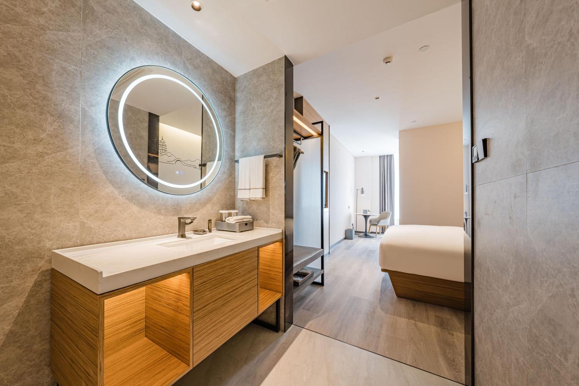 Urcove By Hyatt Hangzhou Riverside Cbd Exterior photo