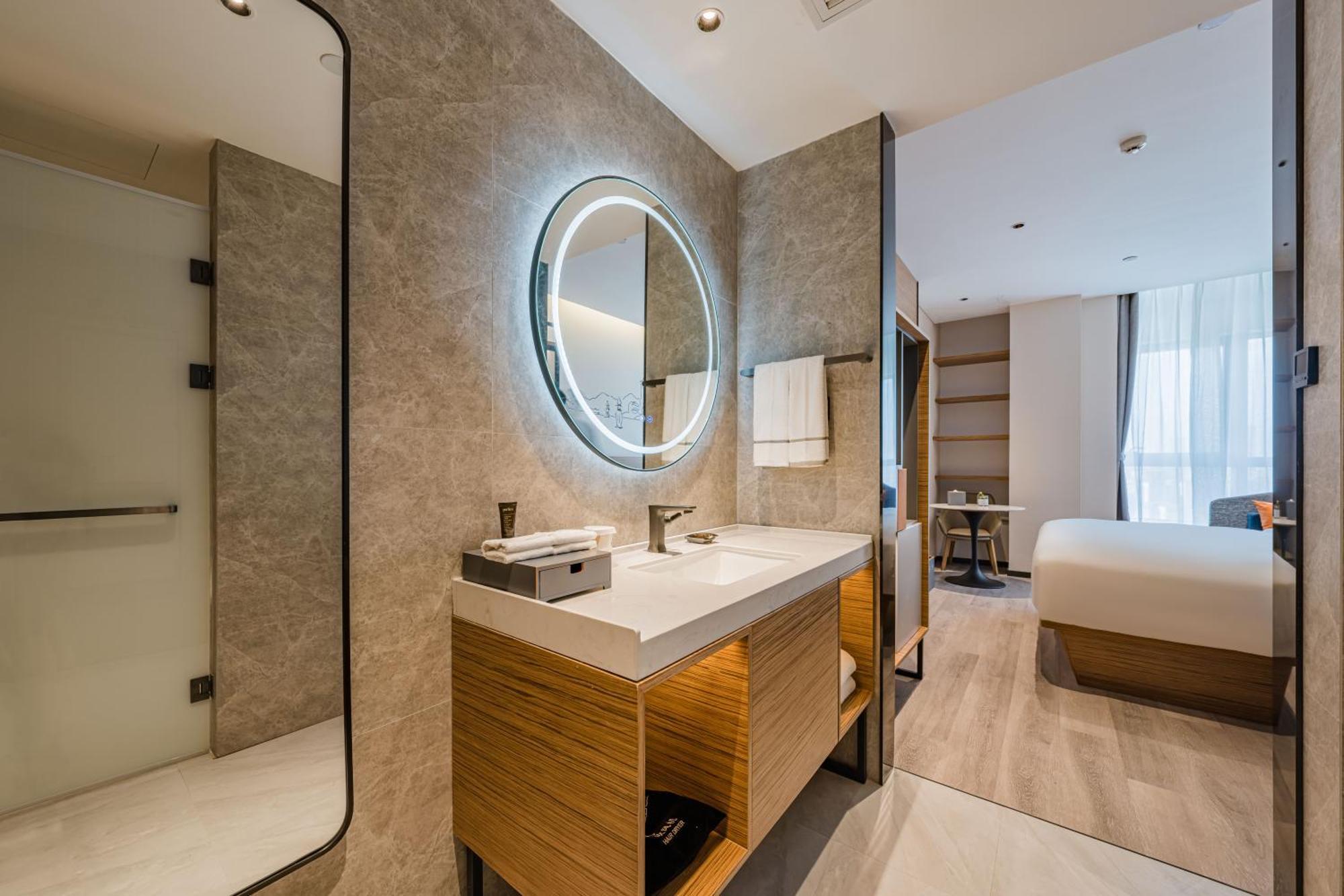Urcove By Hyatt Hangzhou Riverside Cbd Exterior photo